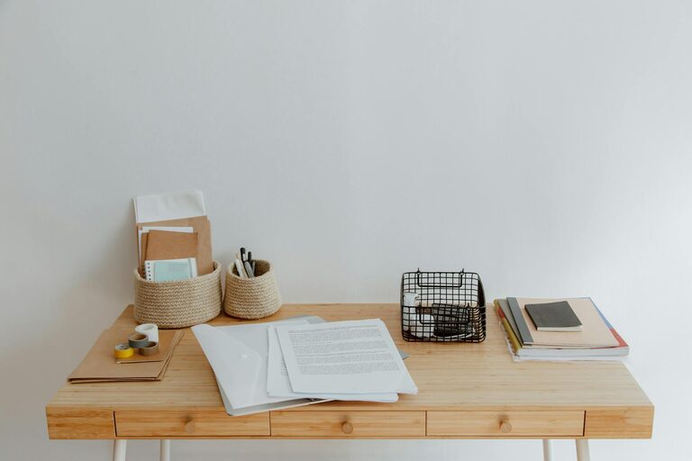 Simple Tips for Organizing a Clutter-Free Workspace at Home