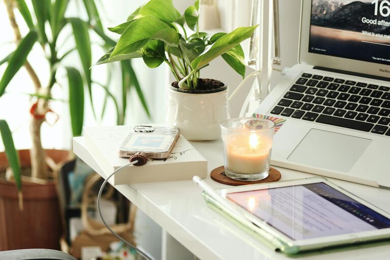 How to Create a Productive Home Office Space